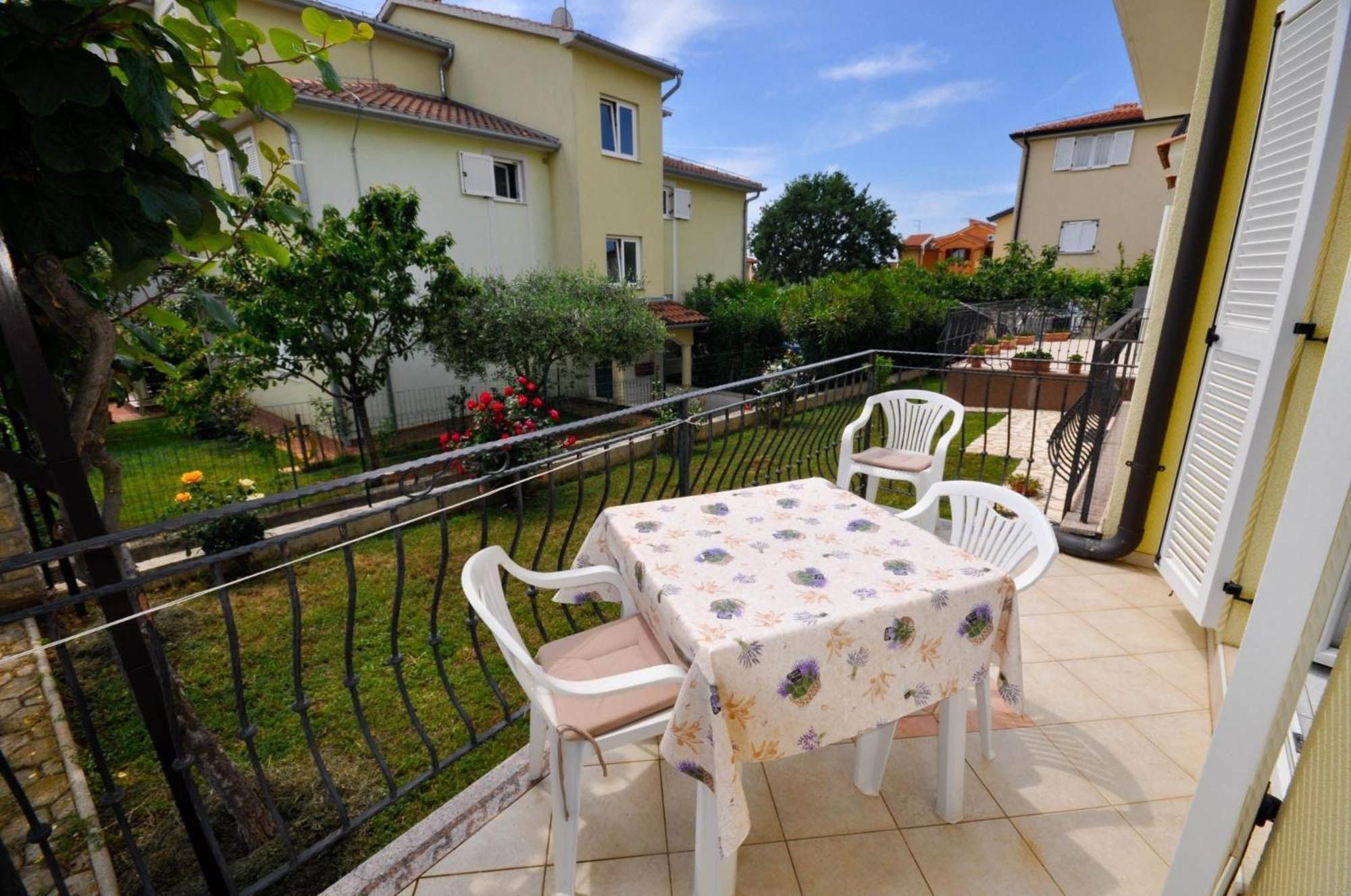 Ferienwohnung Fuer 2 Personen 30 M2 In Novigrad, Istrien Karpinjan エクステリア 写真