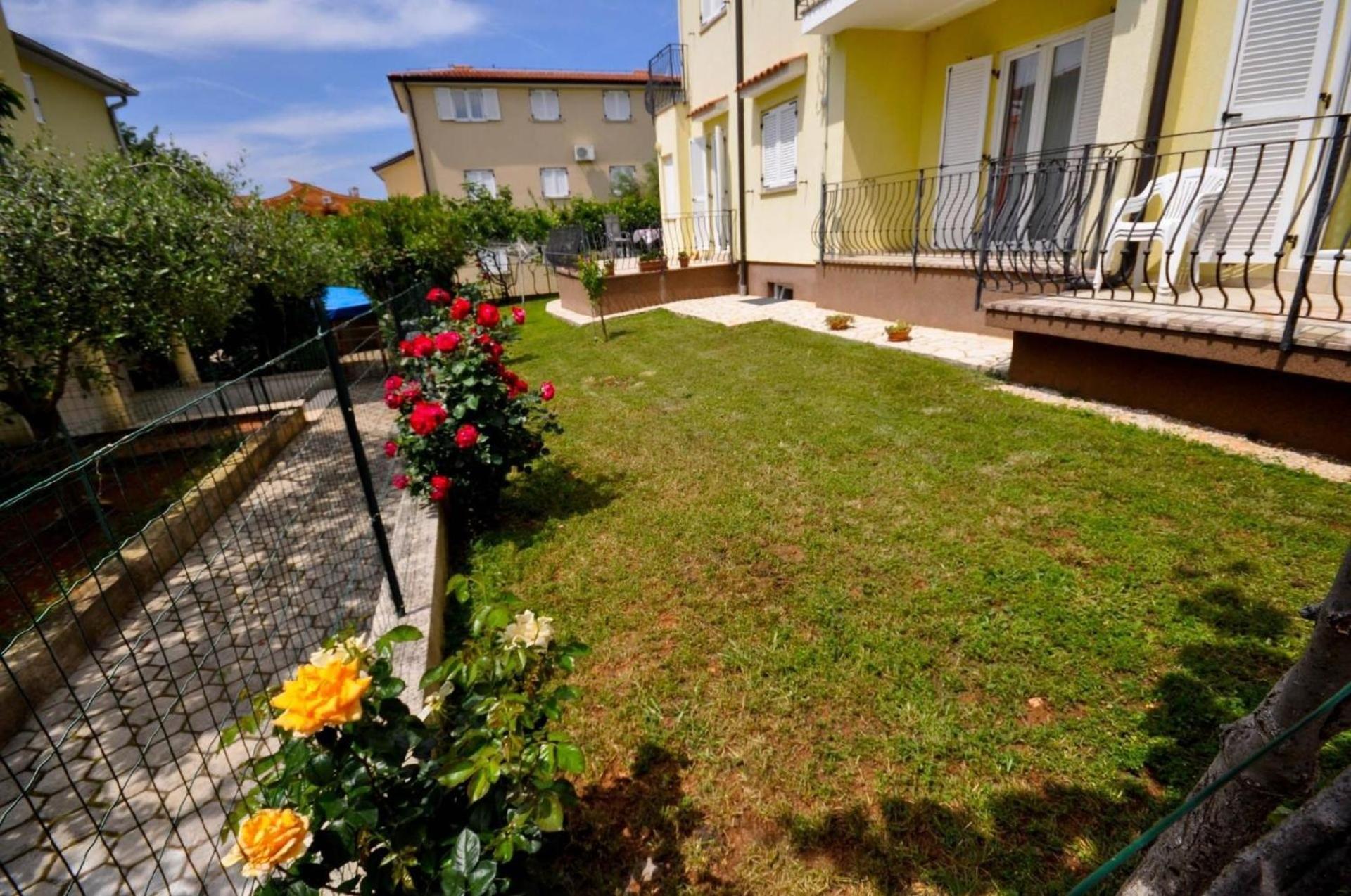 Ferienwohnung Fuer 2 Personen 30 M2 In Novigrad, Istrien Karpinjan エクステリア 写真